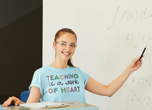 Teachers - Teaching Is a Work Of Heart T-Shirt